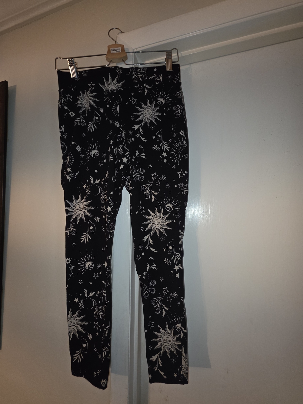 torrid Black Sun & Star Print Leggings